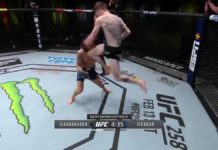 UFC: Brutalny nokaut latającym kolanem! Walka trwała 28 sekund [WIDEO]