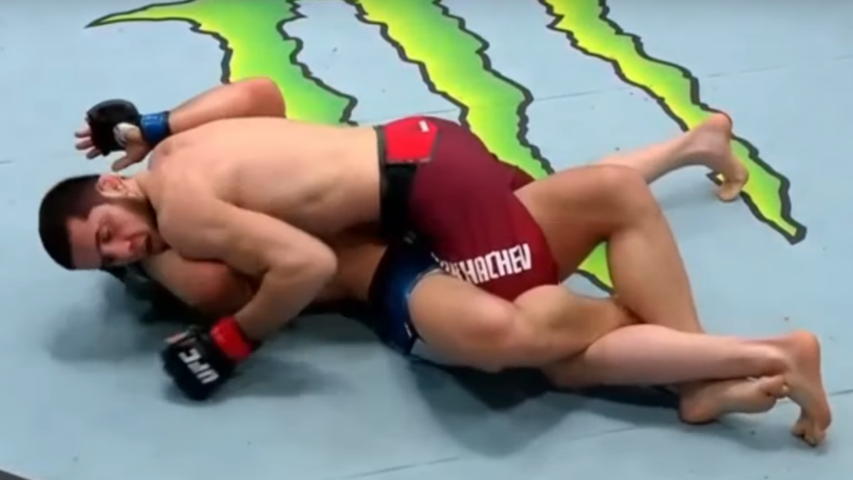 Islam Makhachev wygrywa z Drew Doberem przez poddanie w 3 rundzie (video)