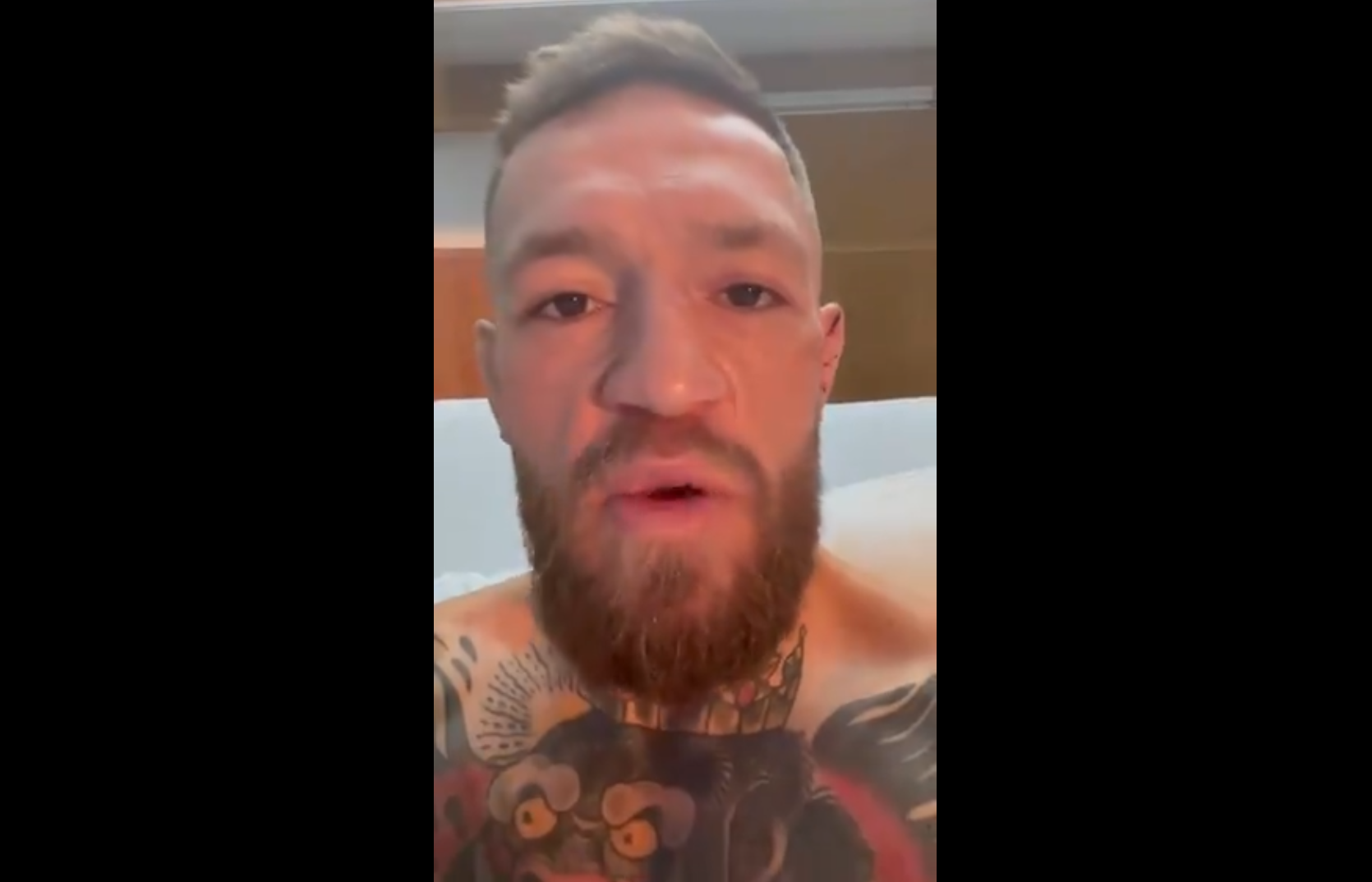 (VIDEO) McGregor zabrał głos po operacji: "Możesz świętować to nielegalne zwycięstwo, ale..."