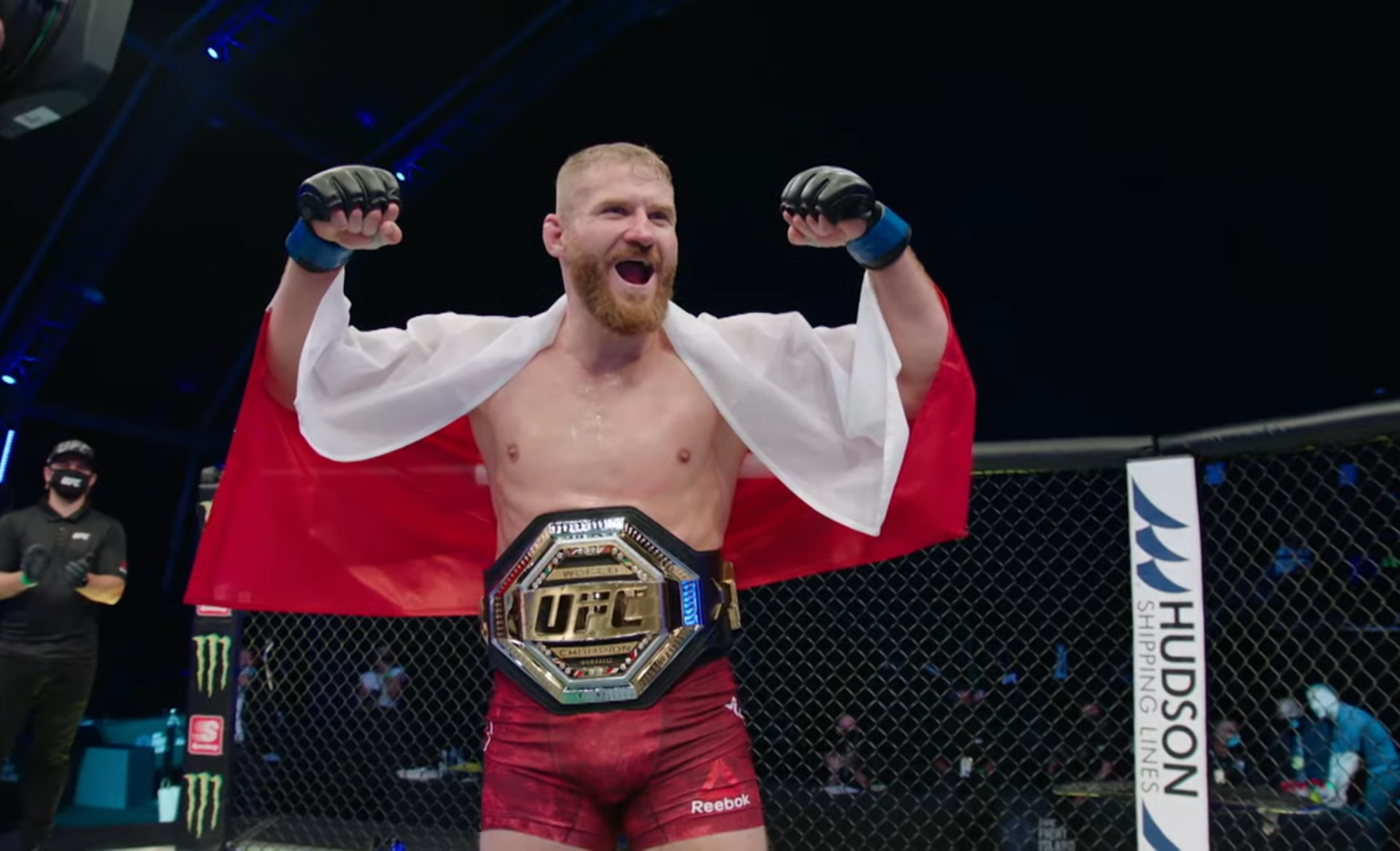 (VIDEO) Zapowiedź UFC 267 - Błachowicz vs Teixeira: "Poczuje to, co wszyscy inni! Legendarną polską siłę"